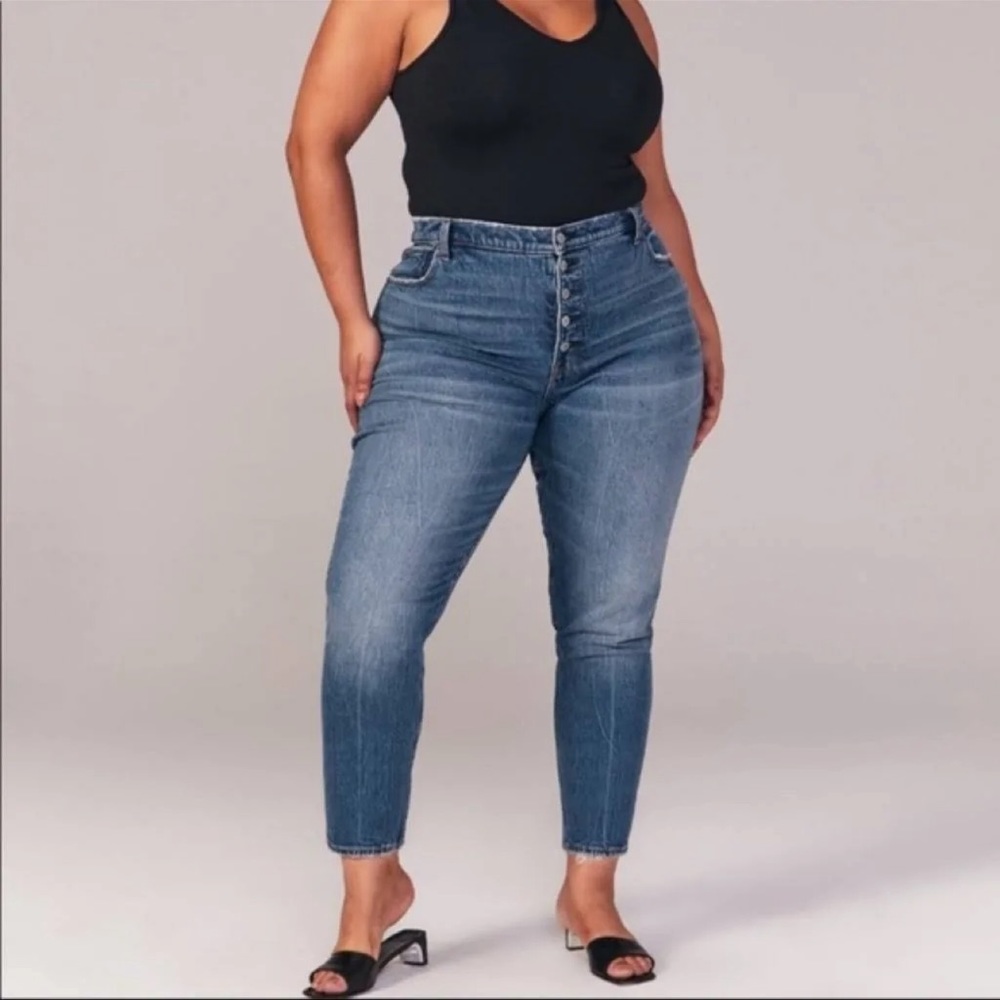 Abercrombie and Fitch The Skinny High Rise Curve Love Jeans